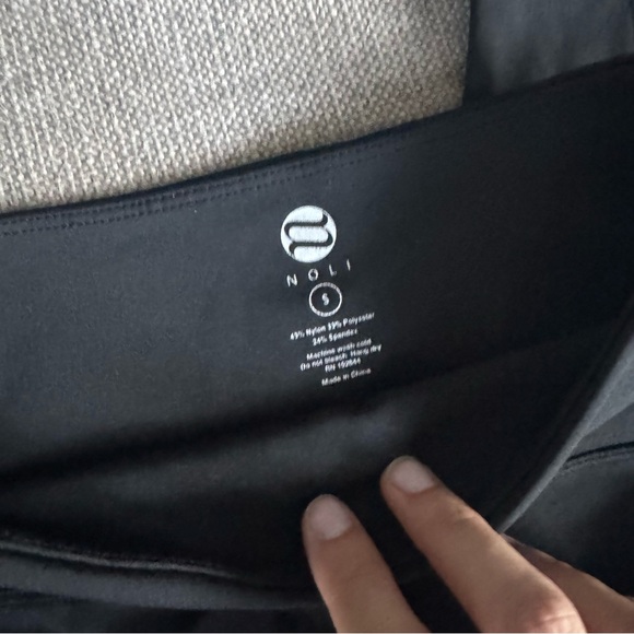 Noli Black Leggings with Pink and Green Accents - size S - Picture 3 of 4